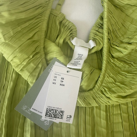 H&M Women’s Lime Green Pleated Camisole Dress. NWT - Picture 2 of 7